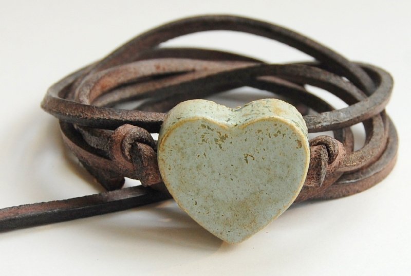 Bracelet leather cord with antique green heart