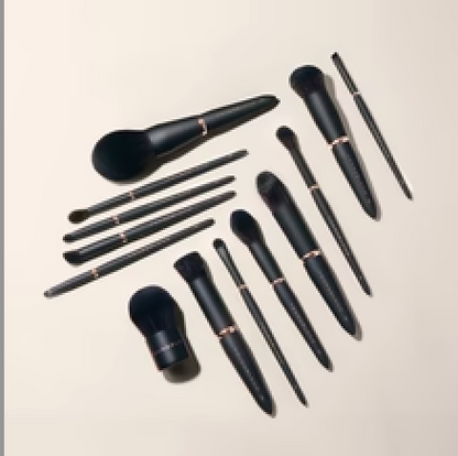 Youngblood Foundation Brush YB4