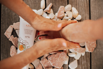 Lakshmi Kaya-smoothing-gommage-body-scrub